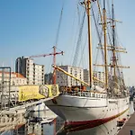 In Mariakerke With Stunning Sea Views * 奥斯滕德