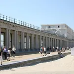 In Mariakerke With Stunning Sea Views 公寓