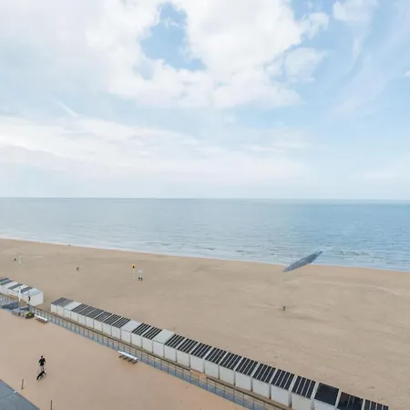 Lejlighed In Mariakerke With Stunning Sea Views
