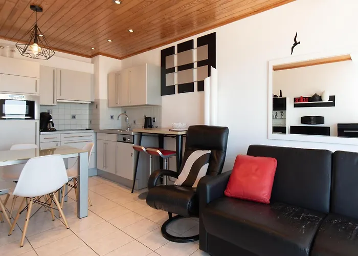 In Mariakerke With Stunning Sea Views * 奥斯滕德